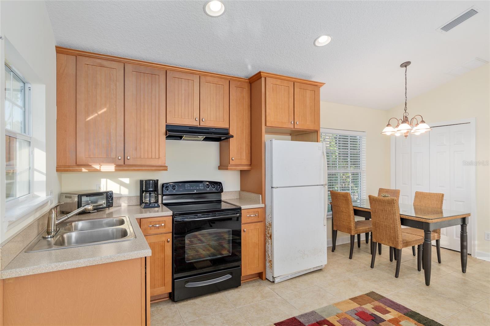 Image 80 of 100 For 2499 30th Street