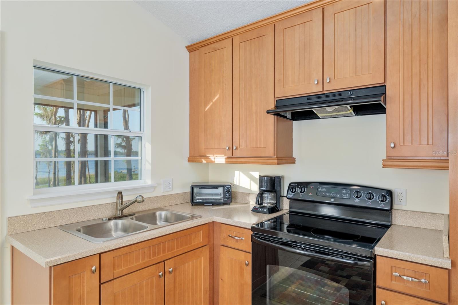 Image 81 of 100 For 2499 30th Street