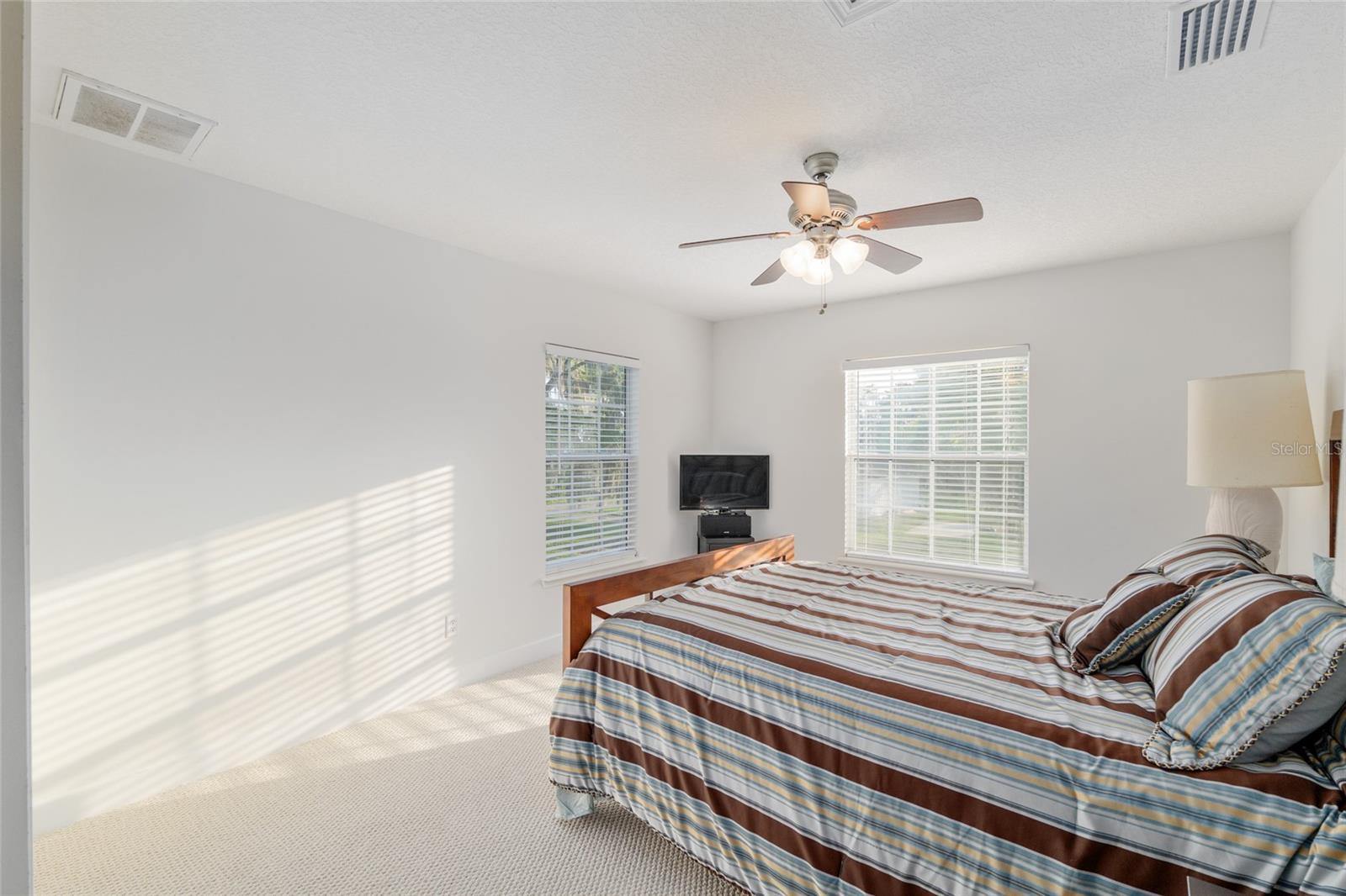 Image 90 of 100 For 2499 30th Street