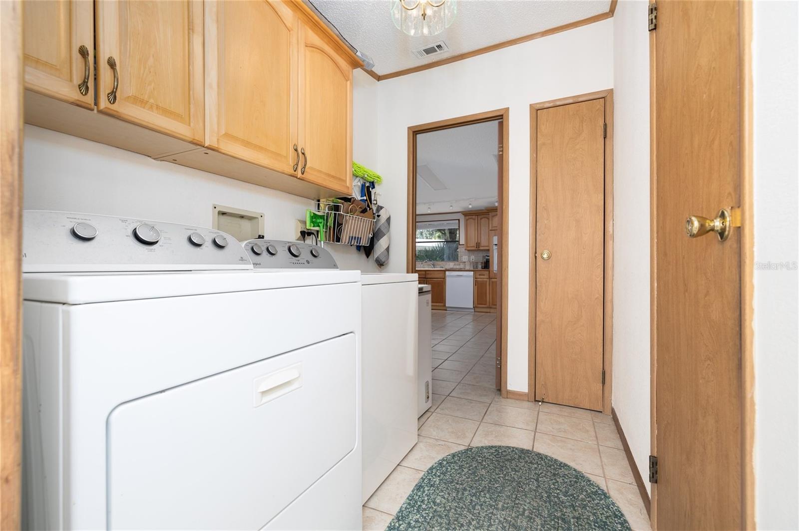 Image 27 of 64 For 412 Schooner Avenue