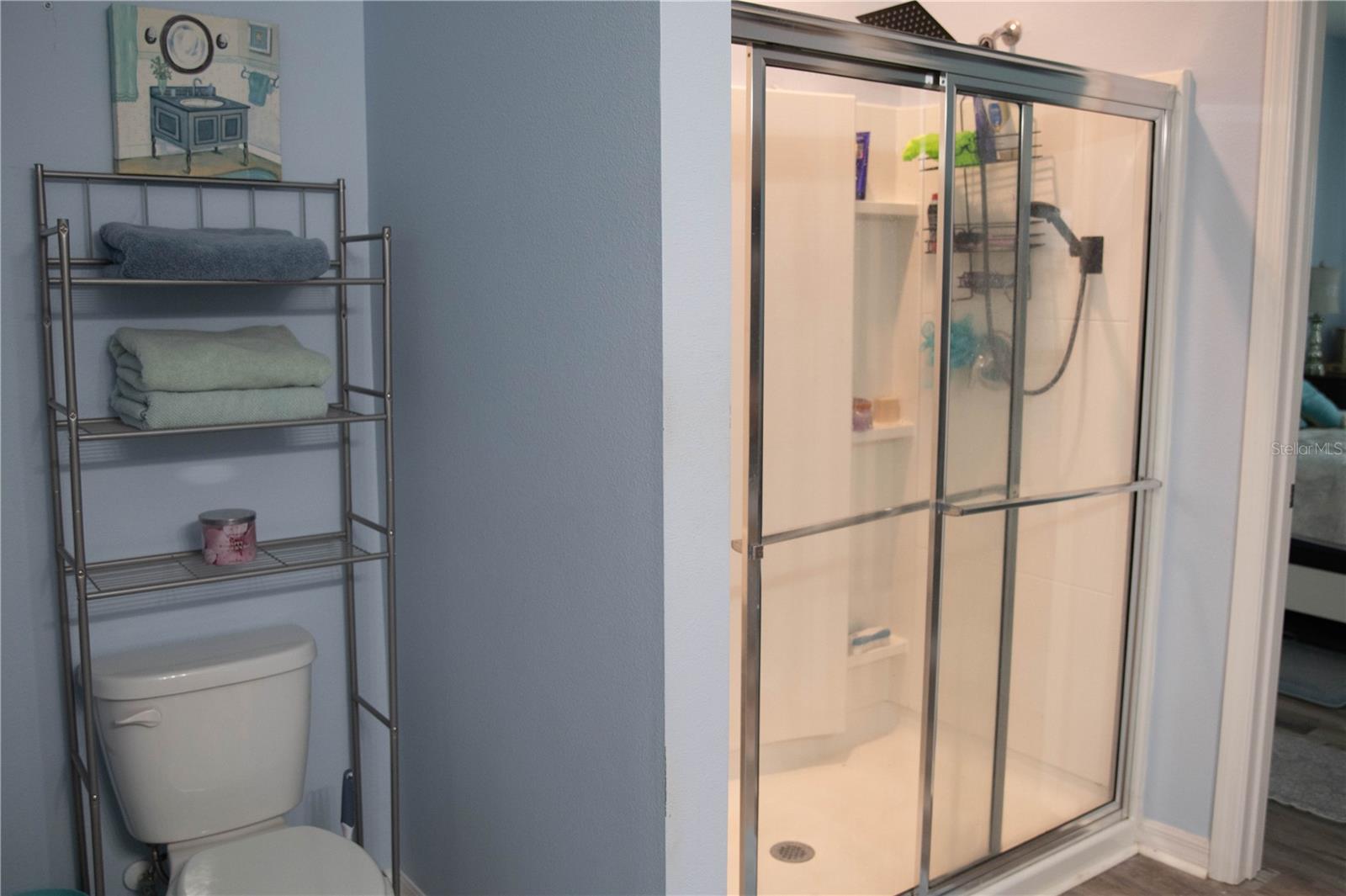 Image 13 of 26 For 3021 Blue Shores Way