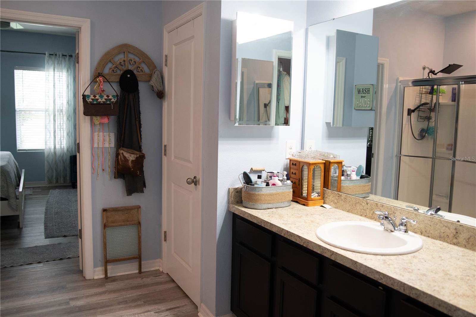 Image 14 of 26 For 3021 Blue Shores Way