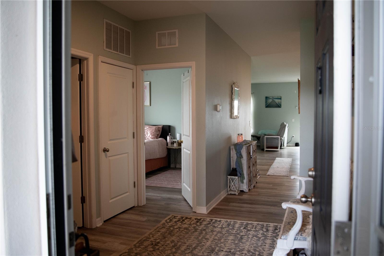 Image 15 of 26 For 3021 Blue Shores Way