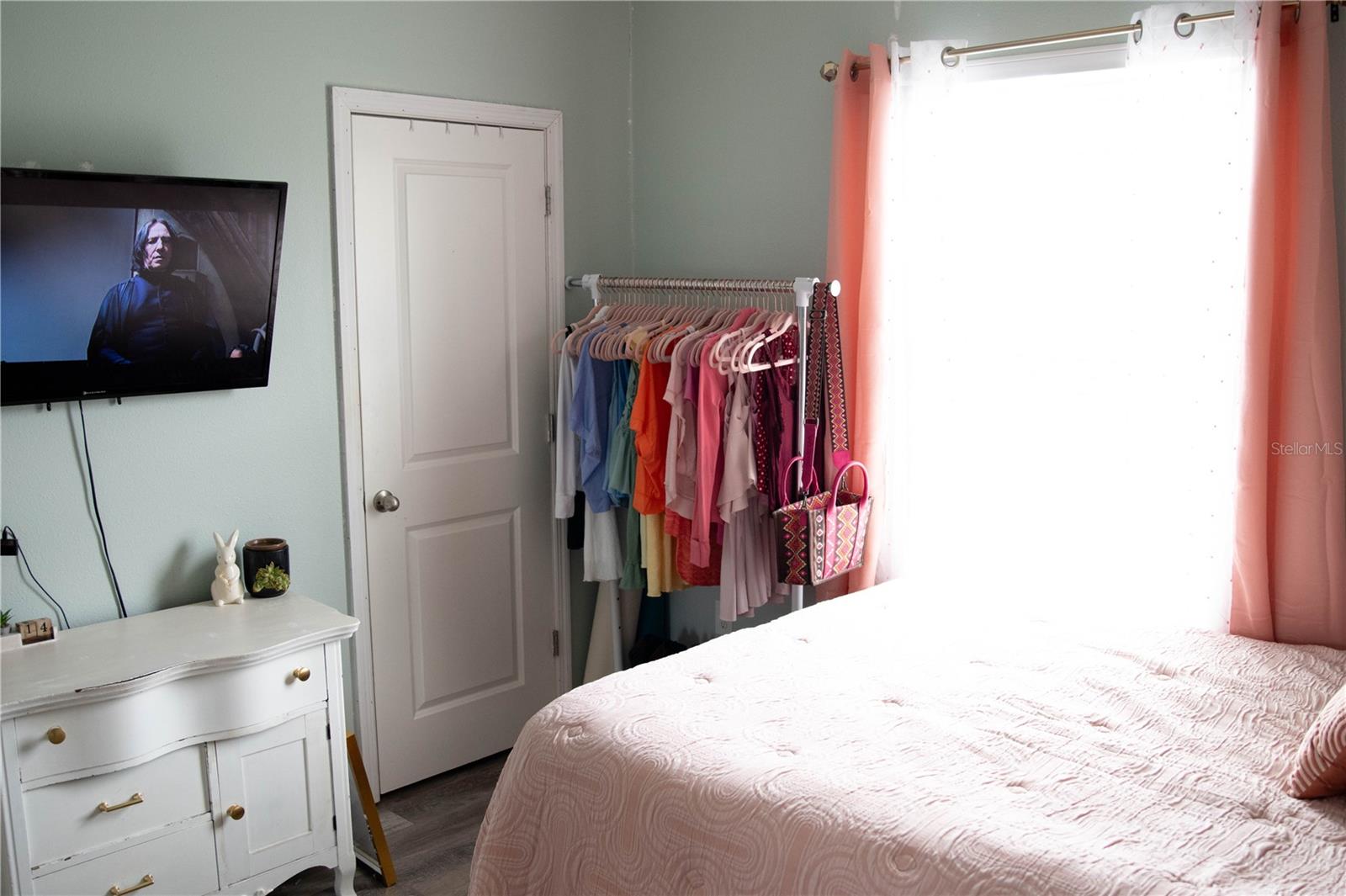 Image 18 of 26 For 3021 Blue Shores Way