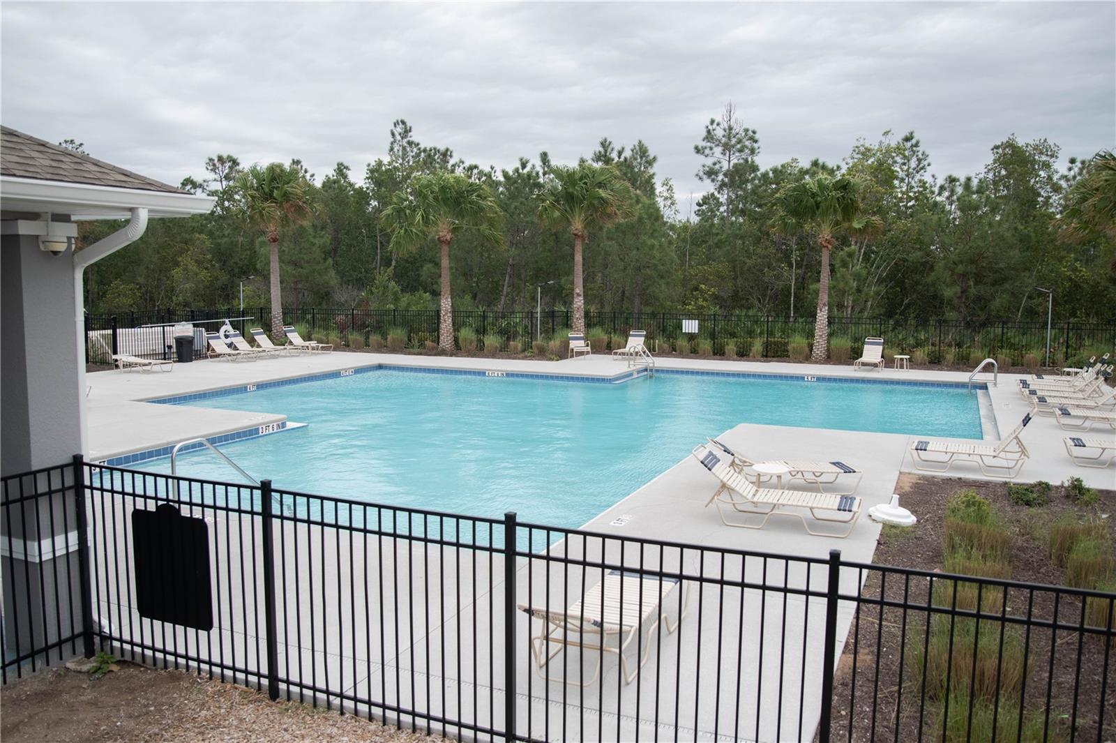 Image 24 of 26 For 3021 Blue Shores Way