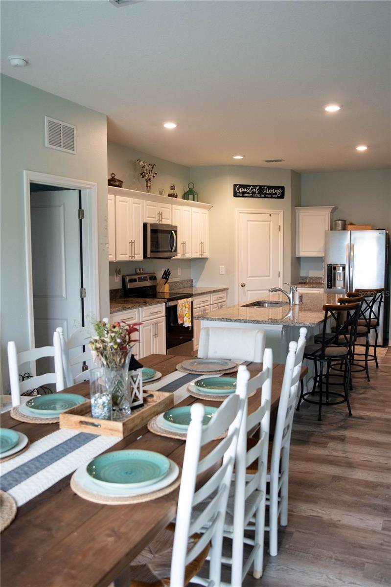 Image 6 of 26 For 3021 Blue Shores Way