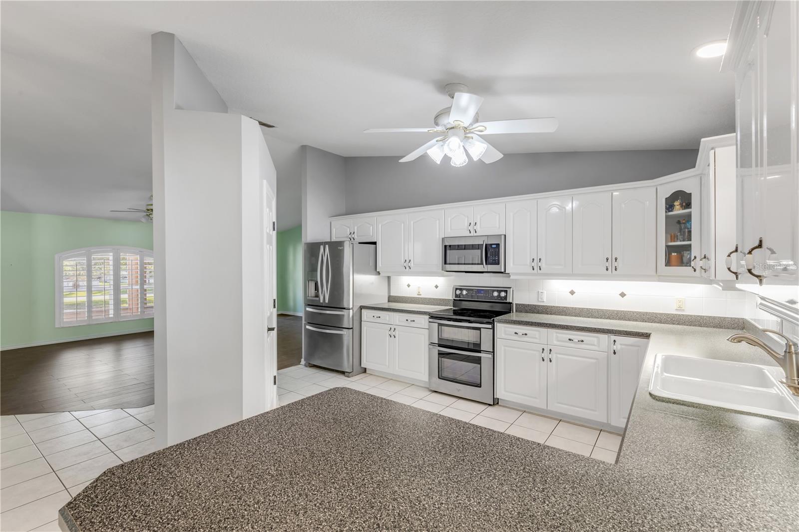 Image 11 of 42 For 2530 Tamarind Drive