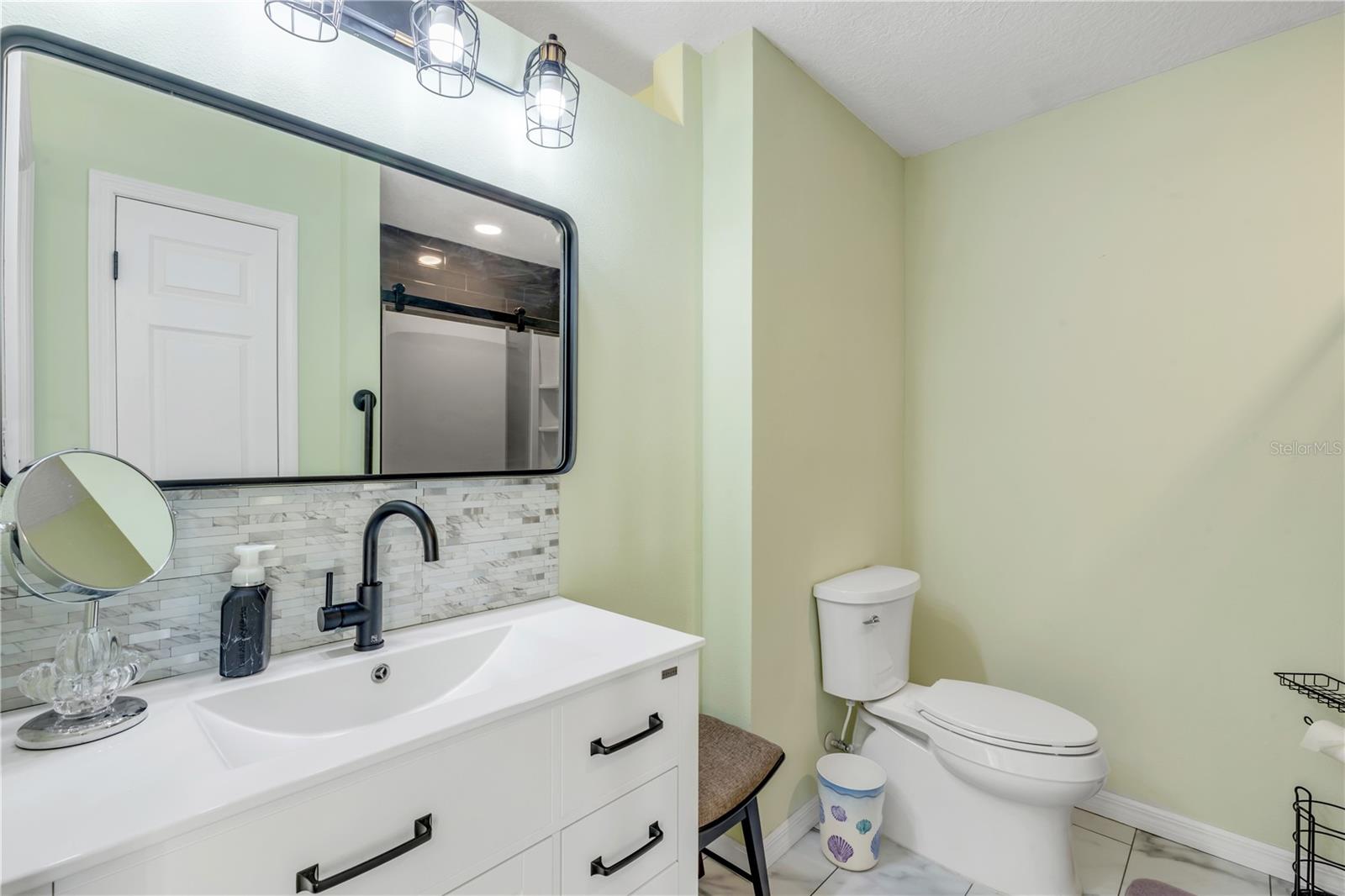 Image 17 of 42 For 2530 Tamarind Drive