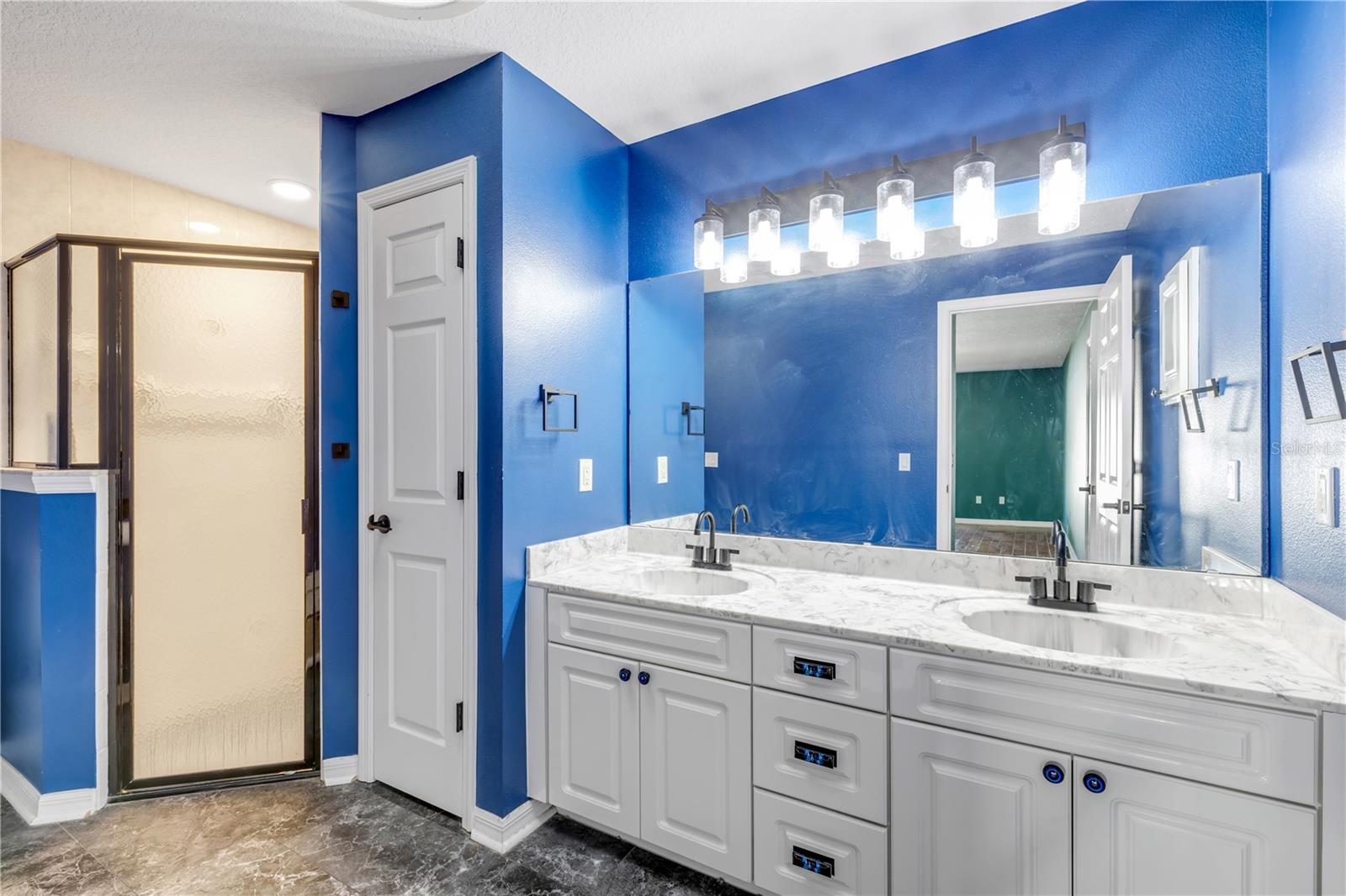 Image 22 of 42 For 2530 Tamarind Drive