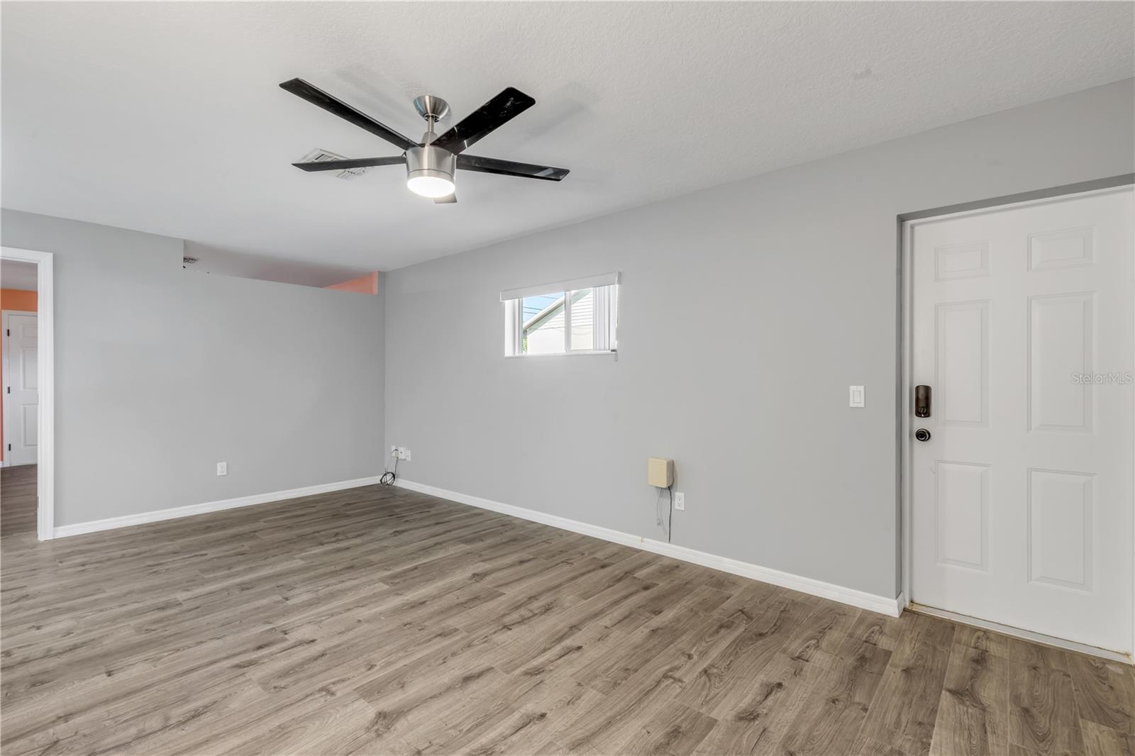 Image 28 of 42 For 2530 Tamarind Drive