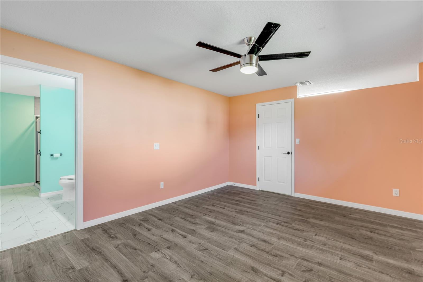 Image 32 of 42 For 2530 Tamarind Drive