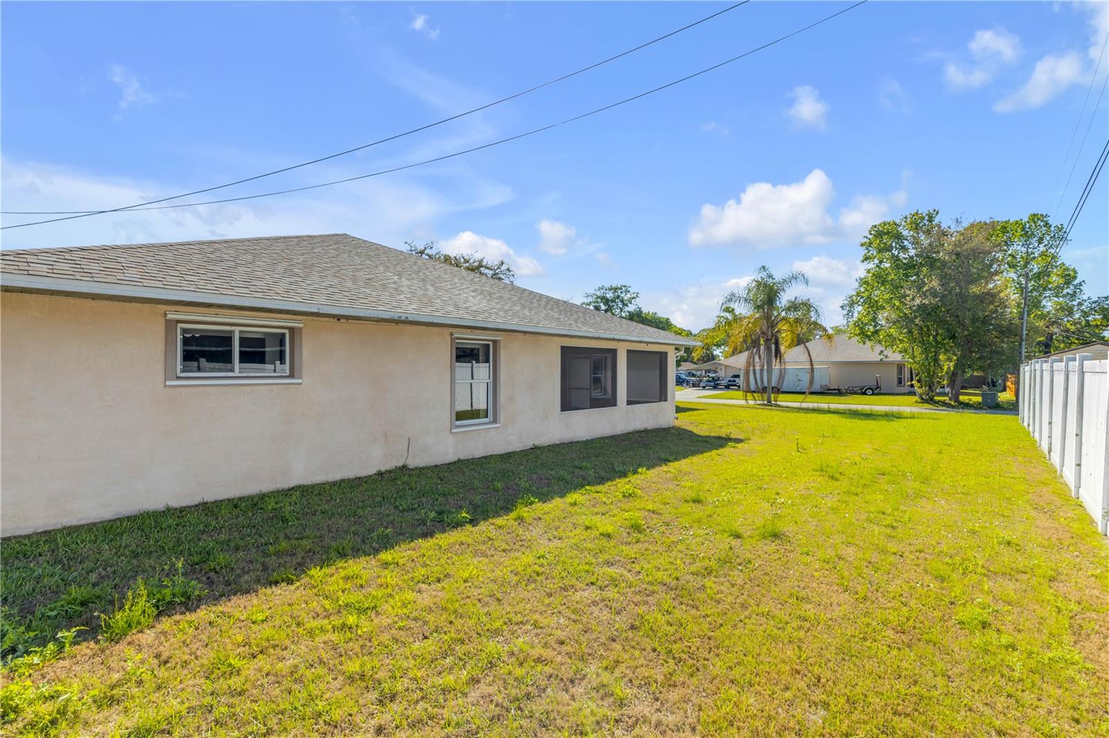 Image 39 of 42 For 2530 Tamarind Drive