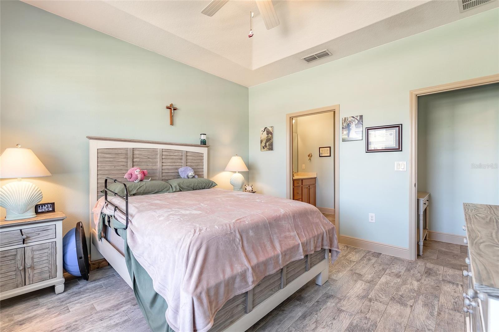 Image 25 of 52 For 3328 Tuscano Avenue