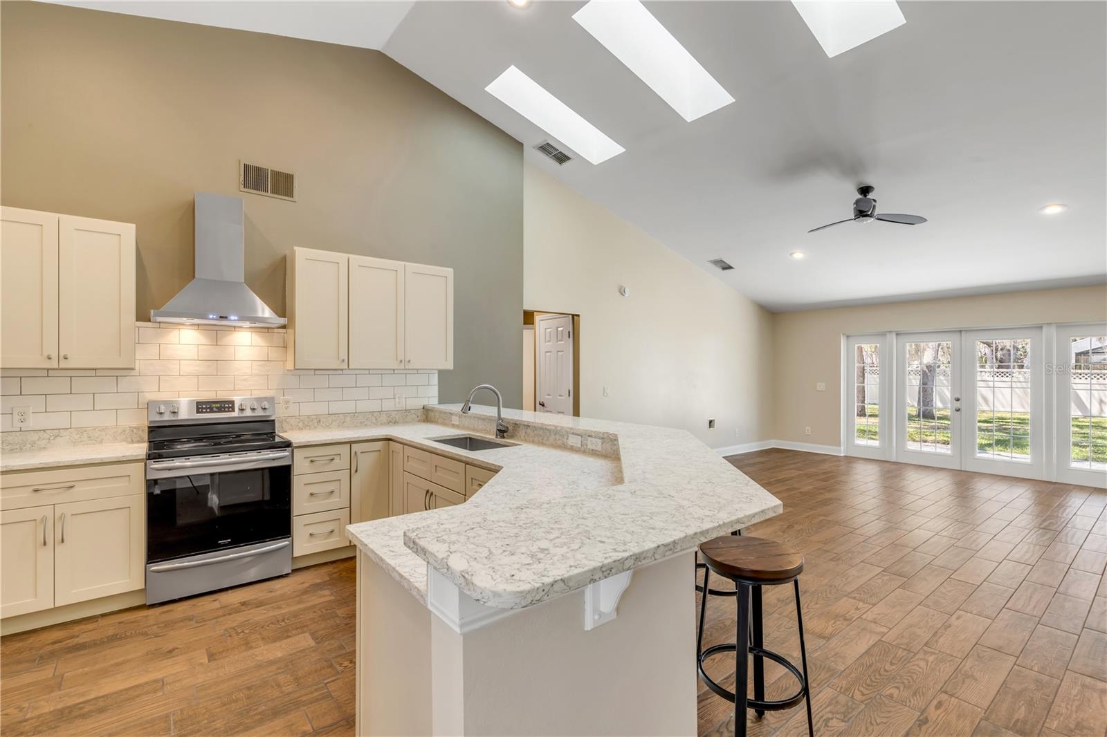 Image 17 of 67 For 3858 Kingston Oaks Cove