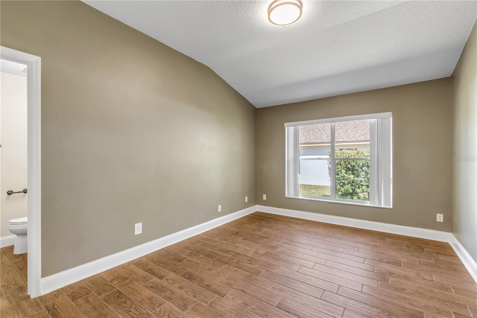 Image 38 of 67 For 3858 Kingston Oaks Cove