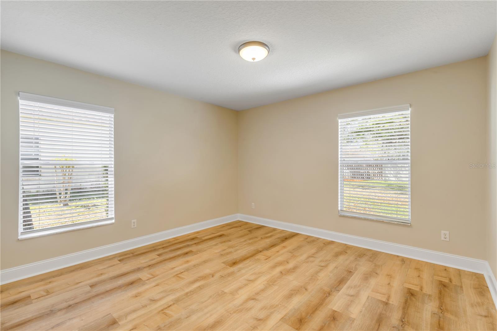 Image 43 of 67 For 3858 Kingston Oaks Cove