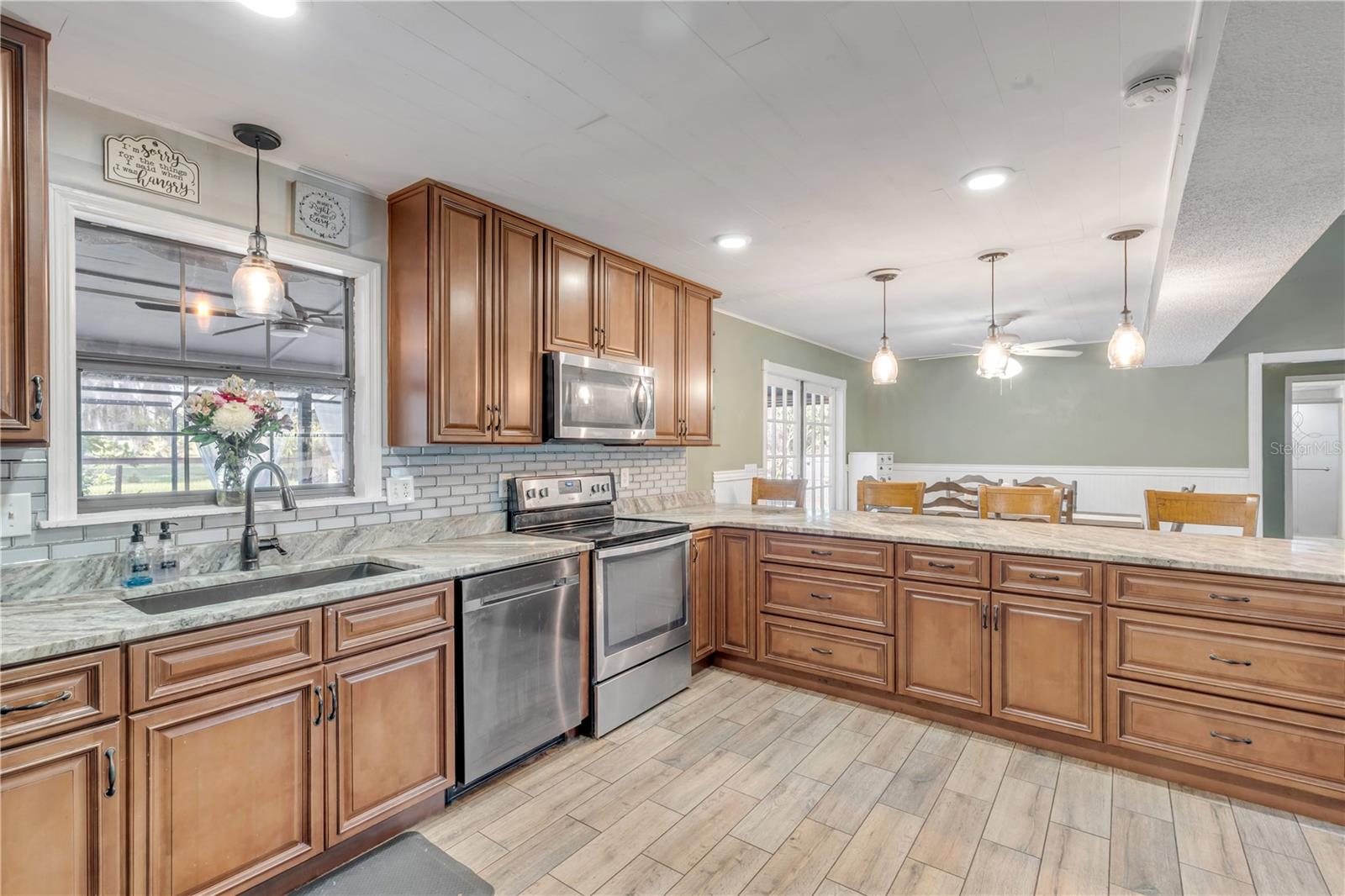 Image 14 of 67 For 281 Galbraith Avenue