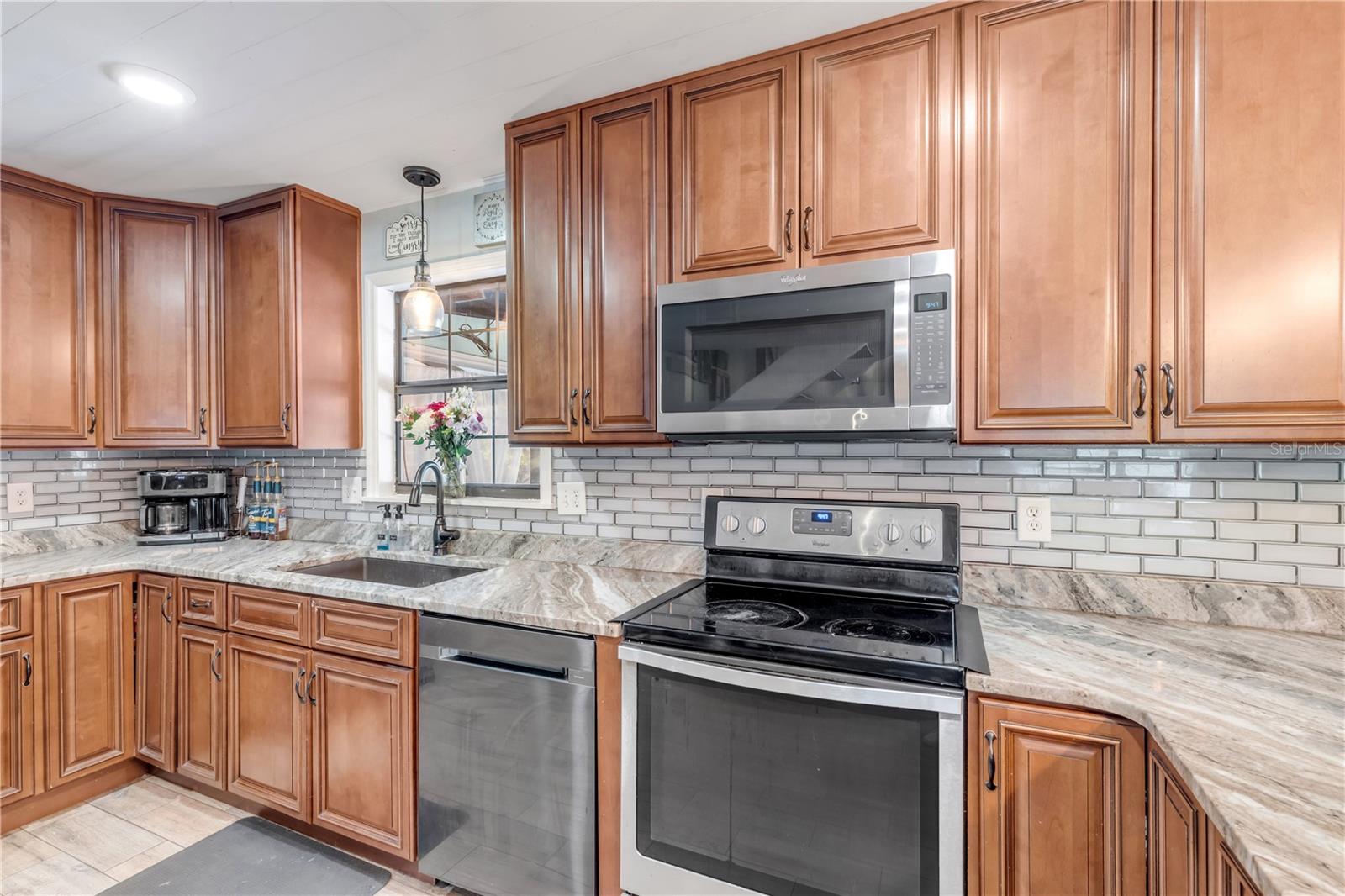 Image 16 of 67 For 281 Galbraith Avenue