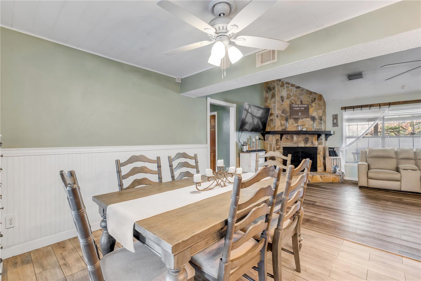 Image 21 of 67 For 281 Galbraith Avenue