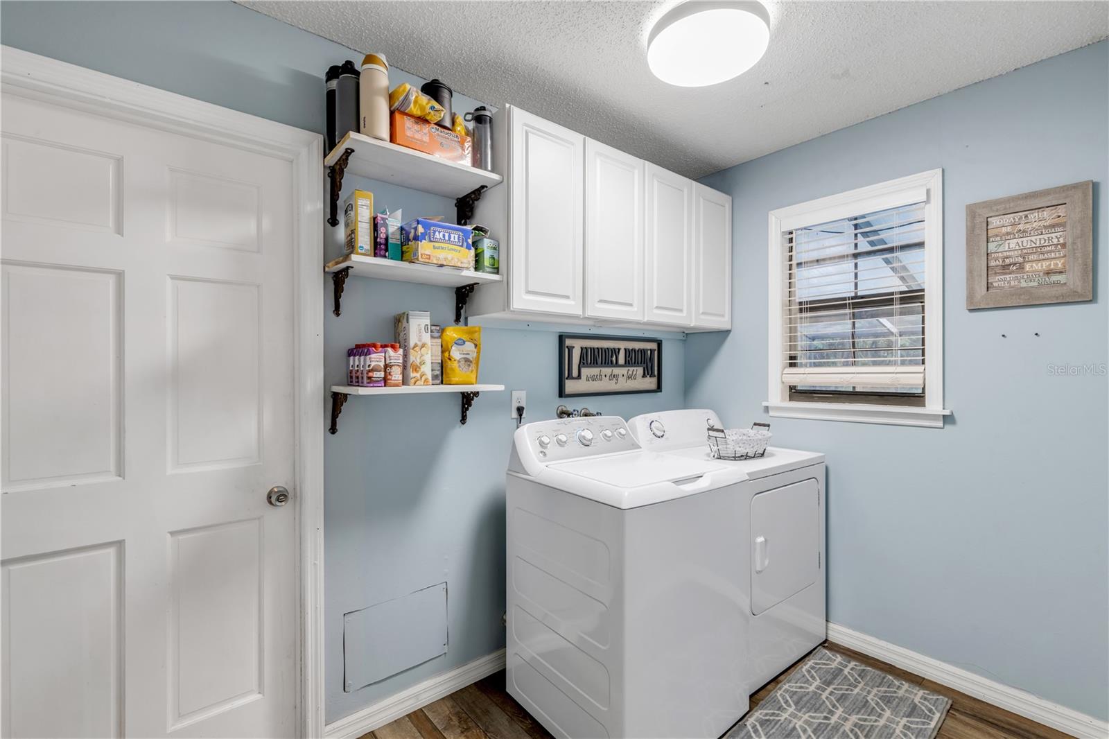 Image 23 of 67 For 281 Galbraith Avenue