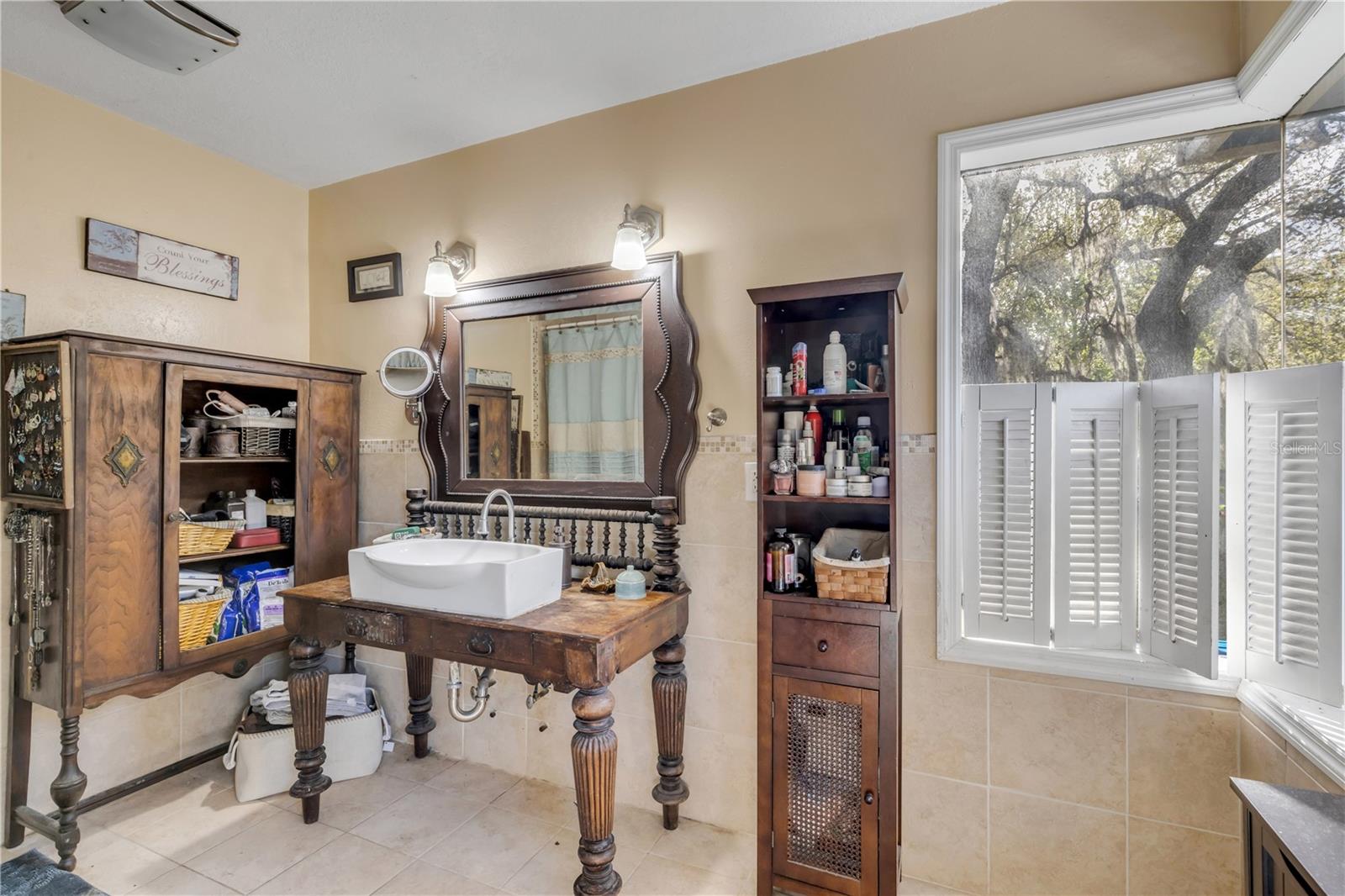 Image 37 of 67 For 281 Galbraith Avenue