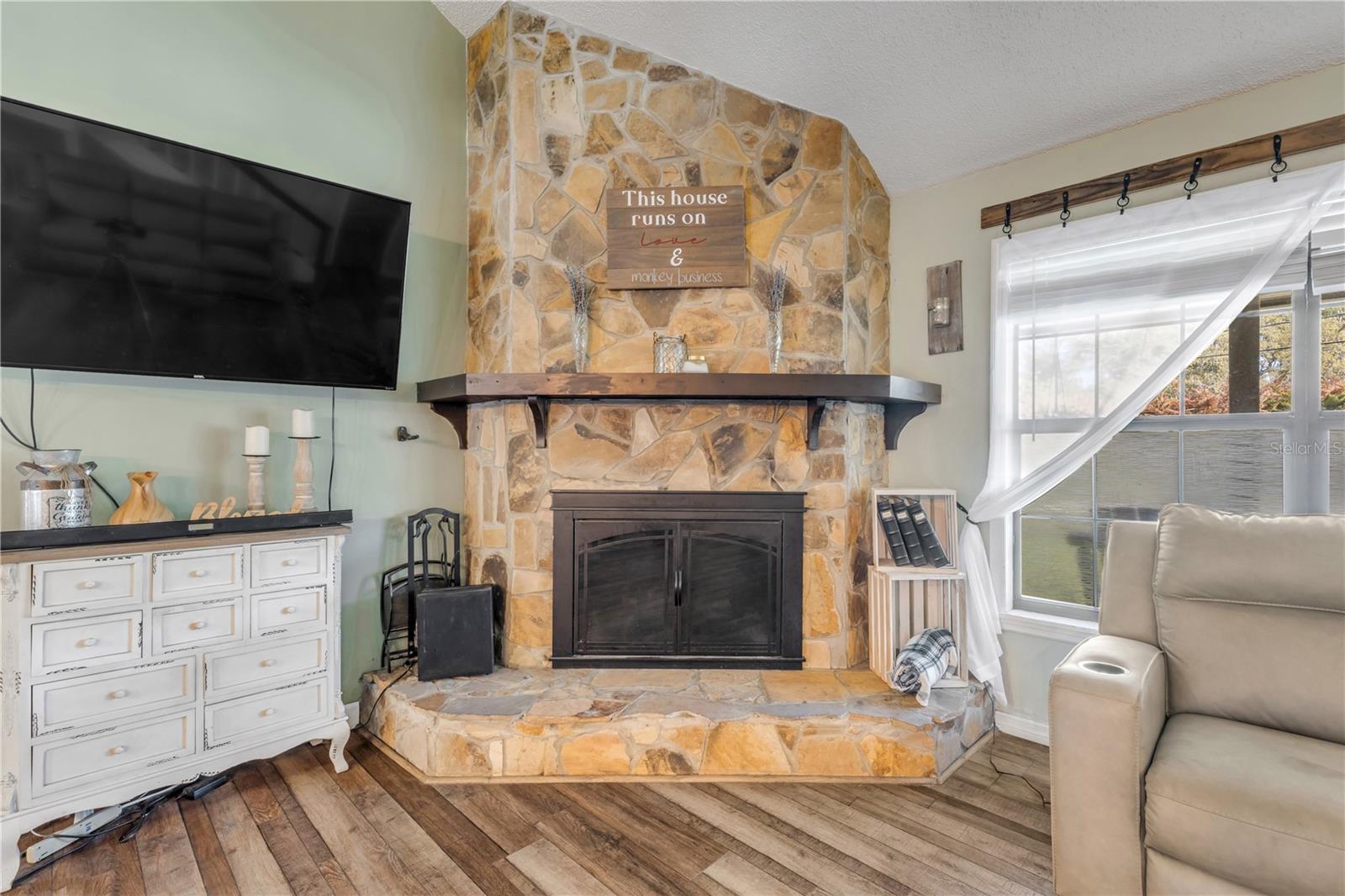 Image 8 of 67 For 281 Galbraith Avenue