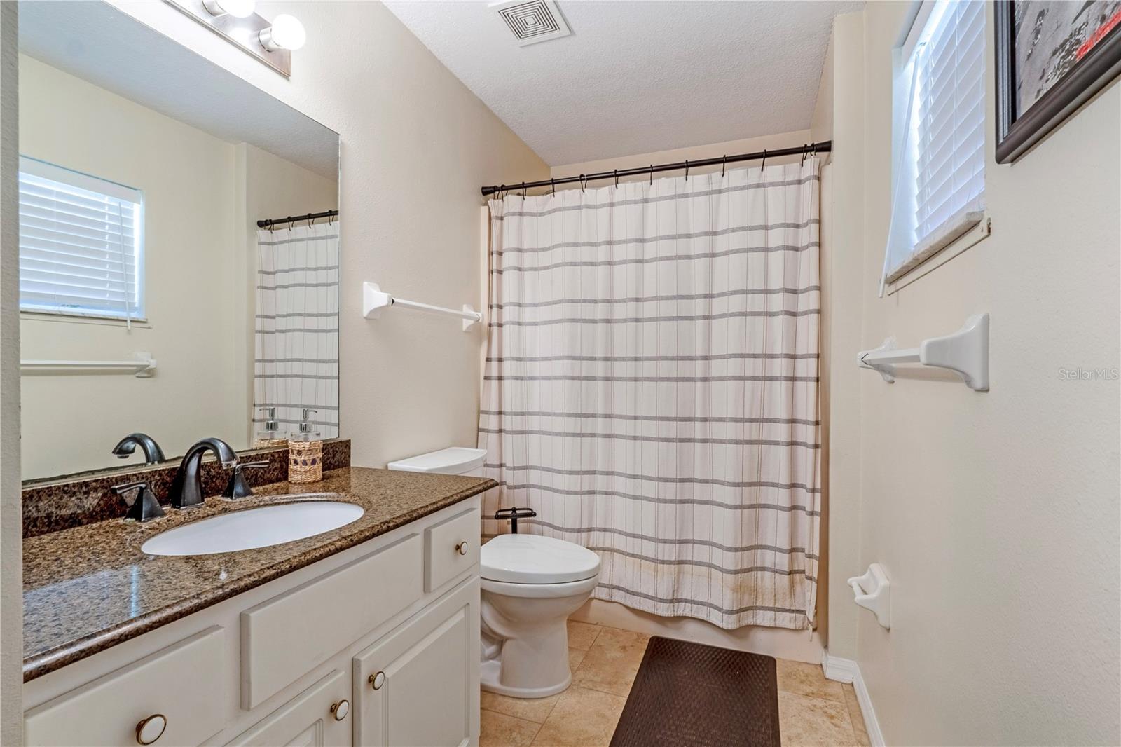 Image 16 of 23 For 710 River Oaks Circle