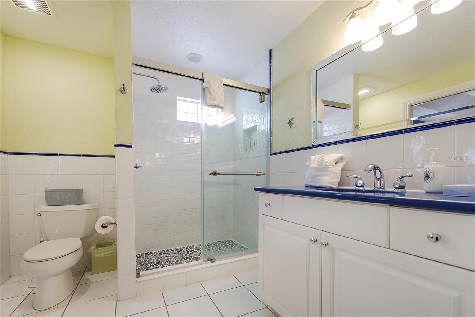 Image 11 of 91 For 3837-3839 Atlantic Avenue