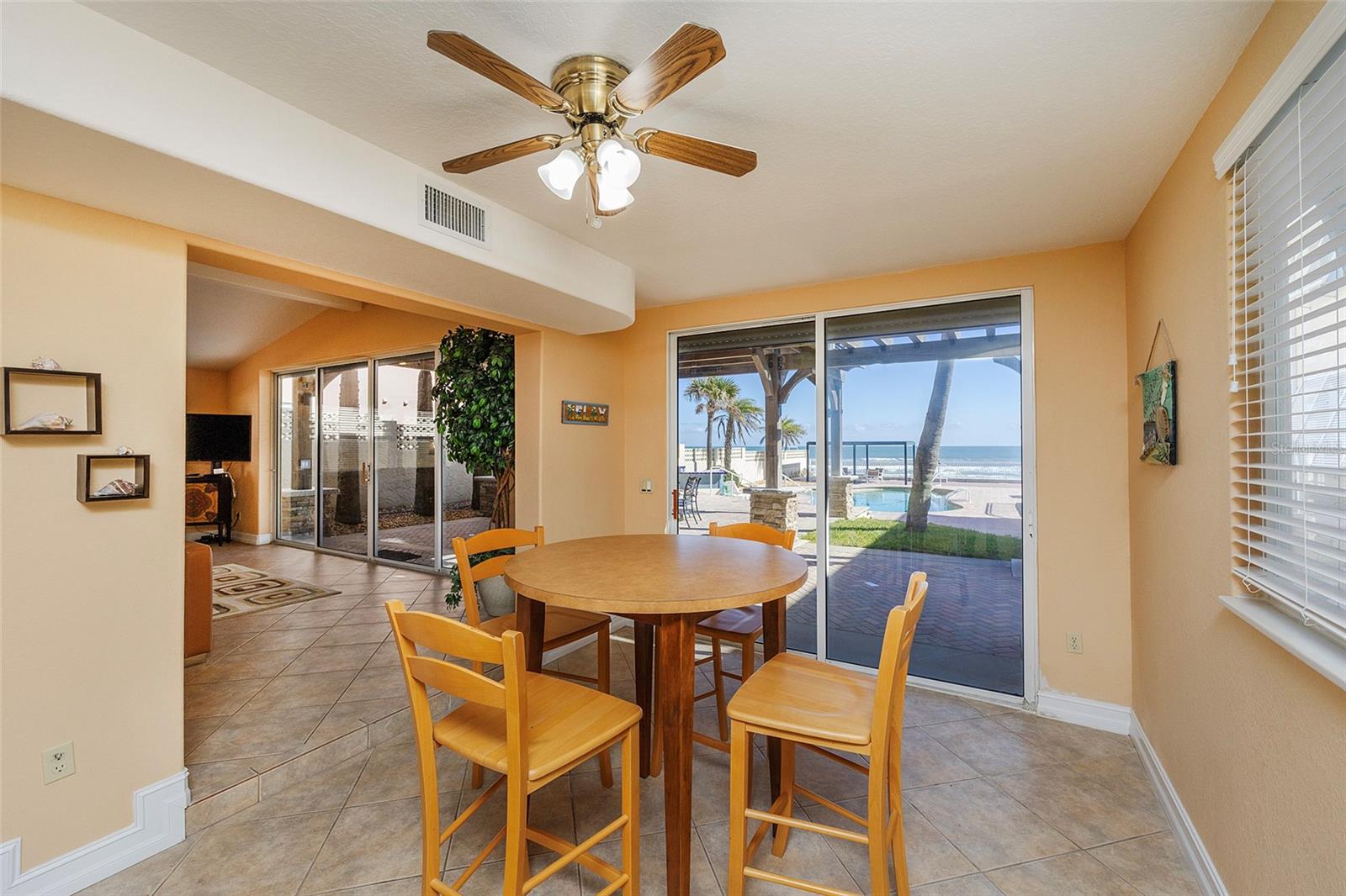 Image 31 of 91 For 3837-3839 Atlantic Avenue