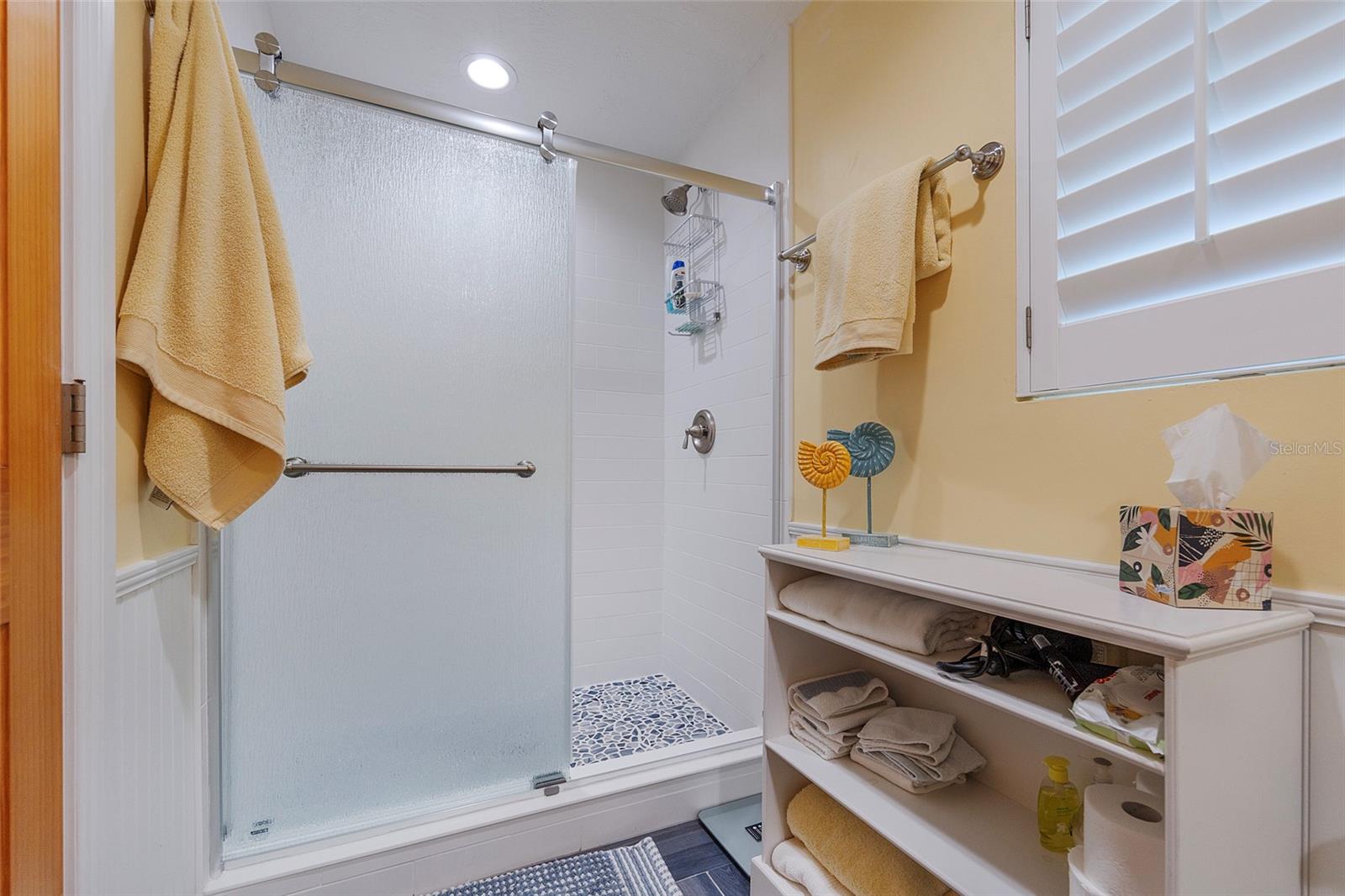 Image 61 of 91 For 3837-3839 Atlantic Avenue