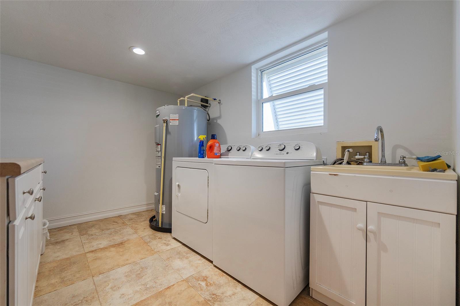 Image 79 of 91 For 3837-3839 Atlantic Avenue