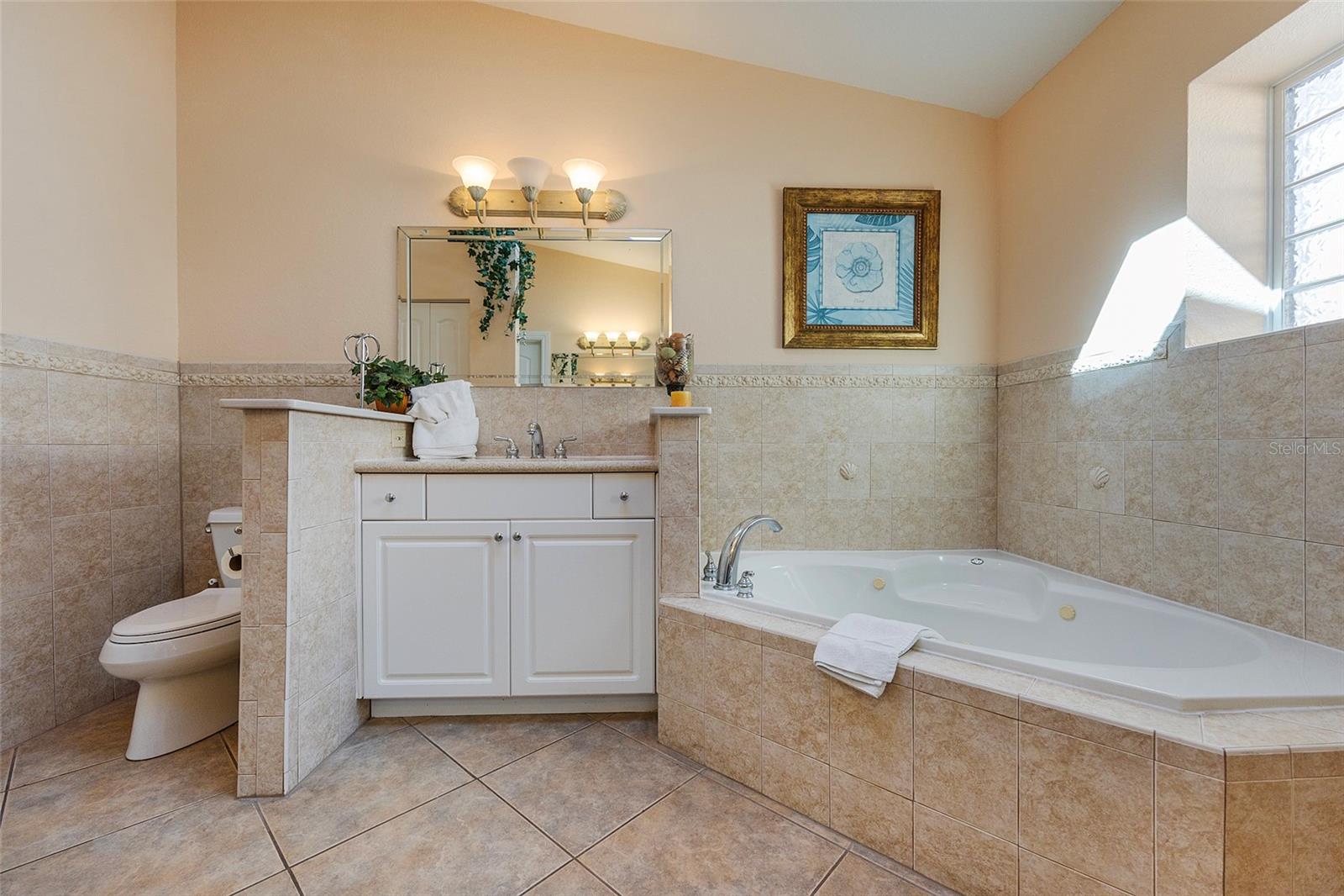 Image 8 of 91 For 3837-3839 Atlantic Avenue