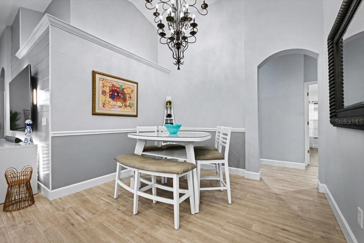 Image 16 of 52 For 813 Grand Hughey Court