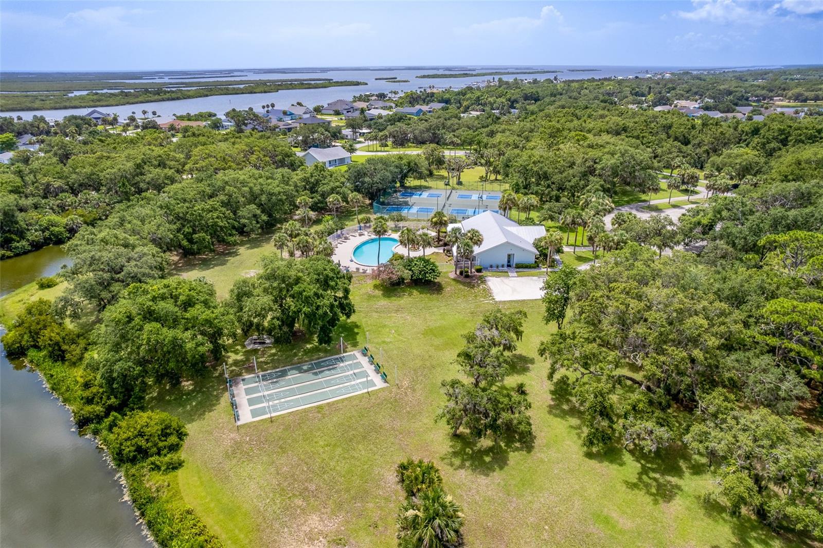 Image 38 of 44 For 349 Marsh Landing Loop