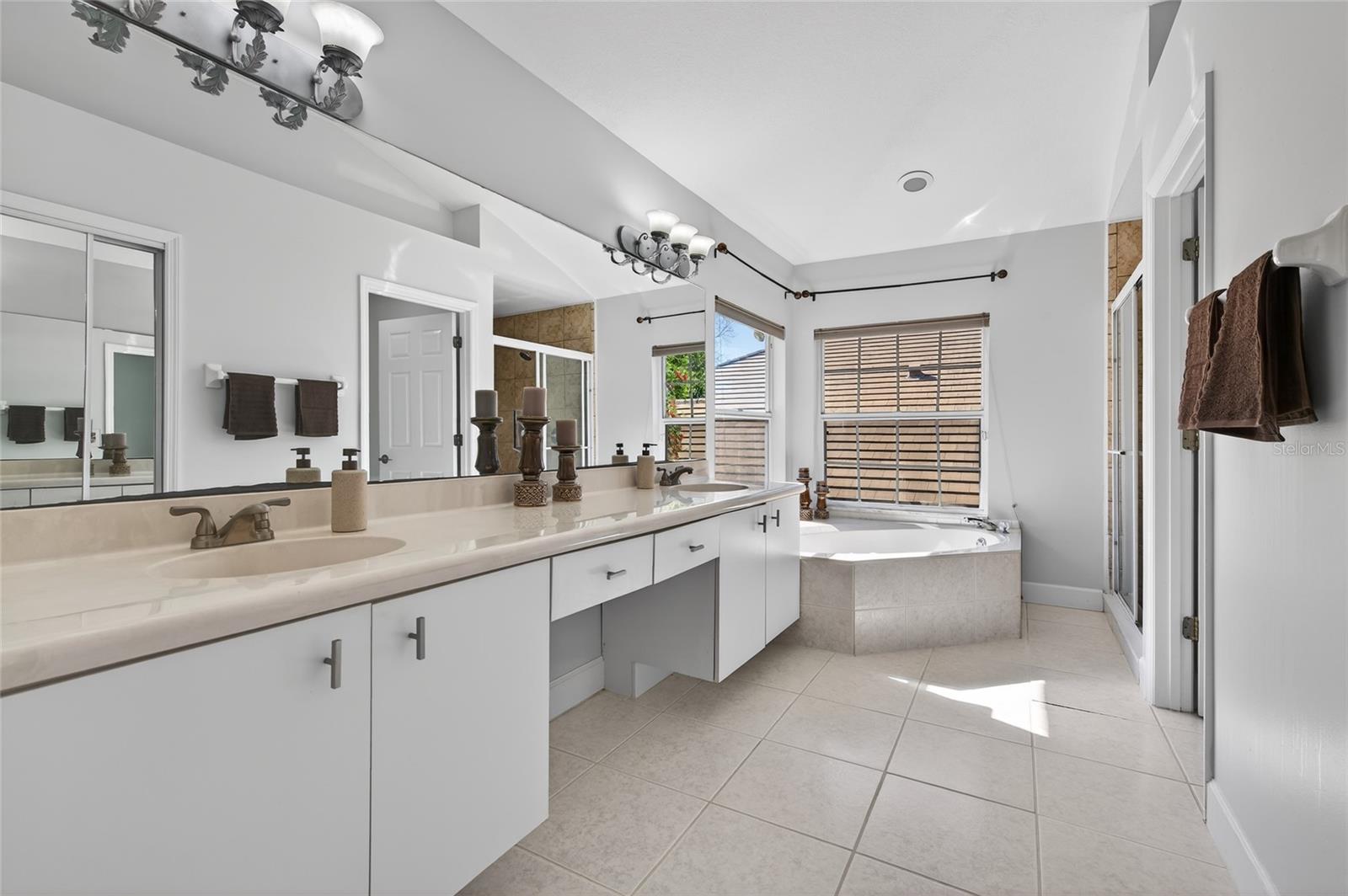 Image 27 of 56 For 6101 Oxbow Bend Lane