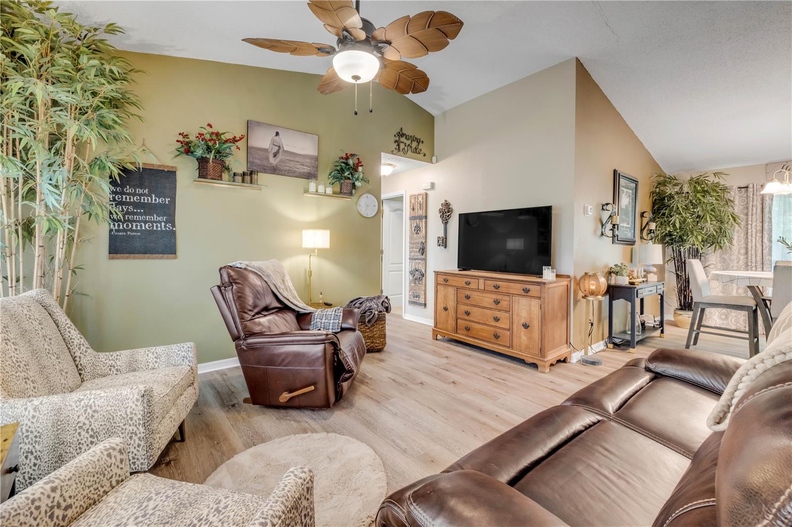 Image 15 of 52 For 3314 Tamarind Drive