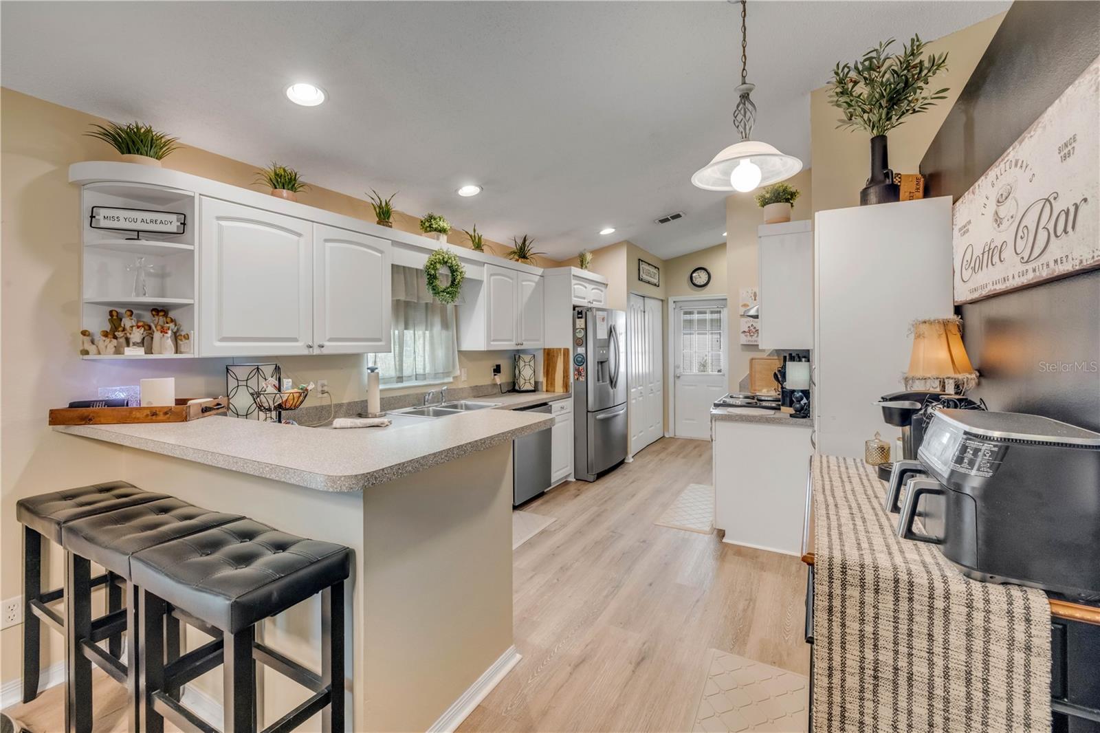Image 21 of 52 For 3314 Tamarind Drive