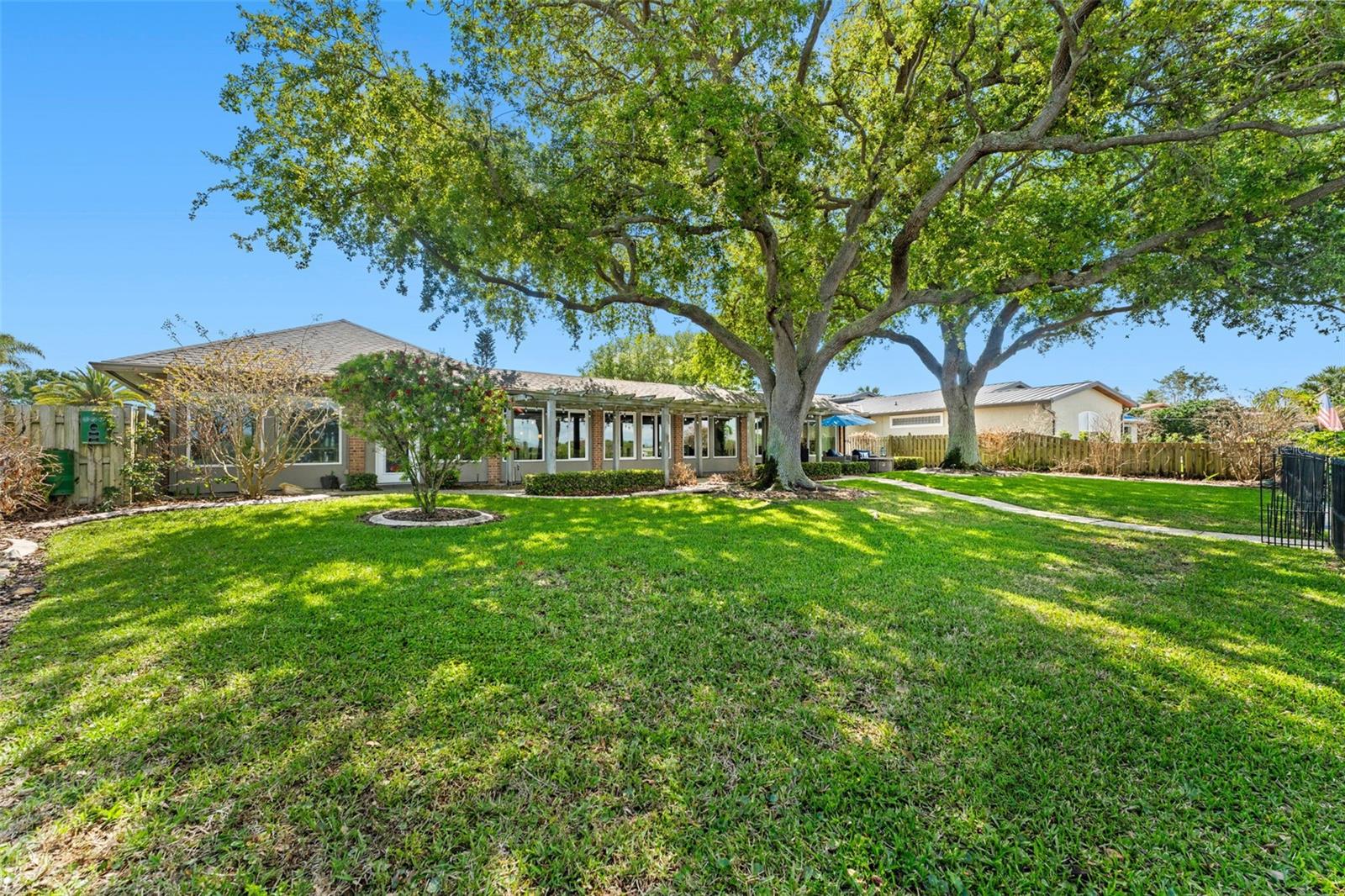 Image 30 of 51 For 228 Quay Assisi