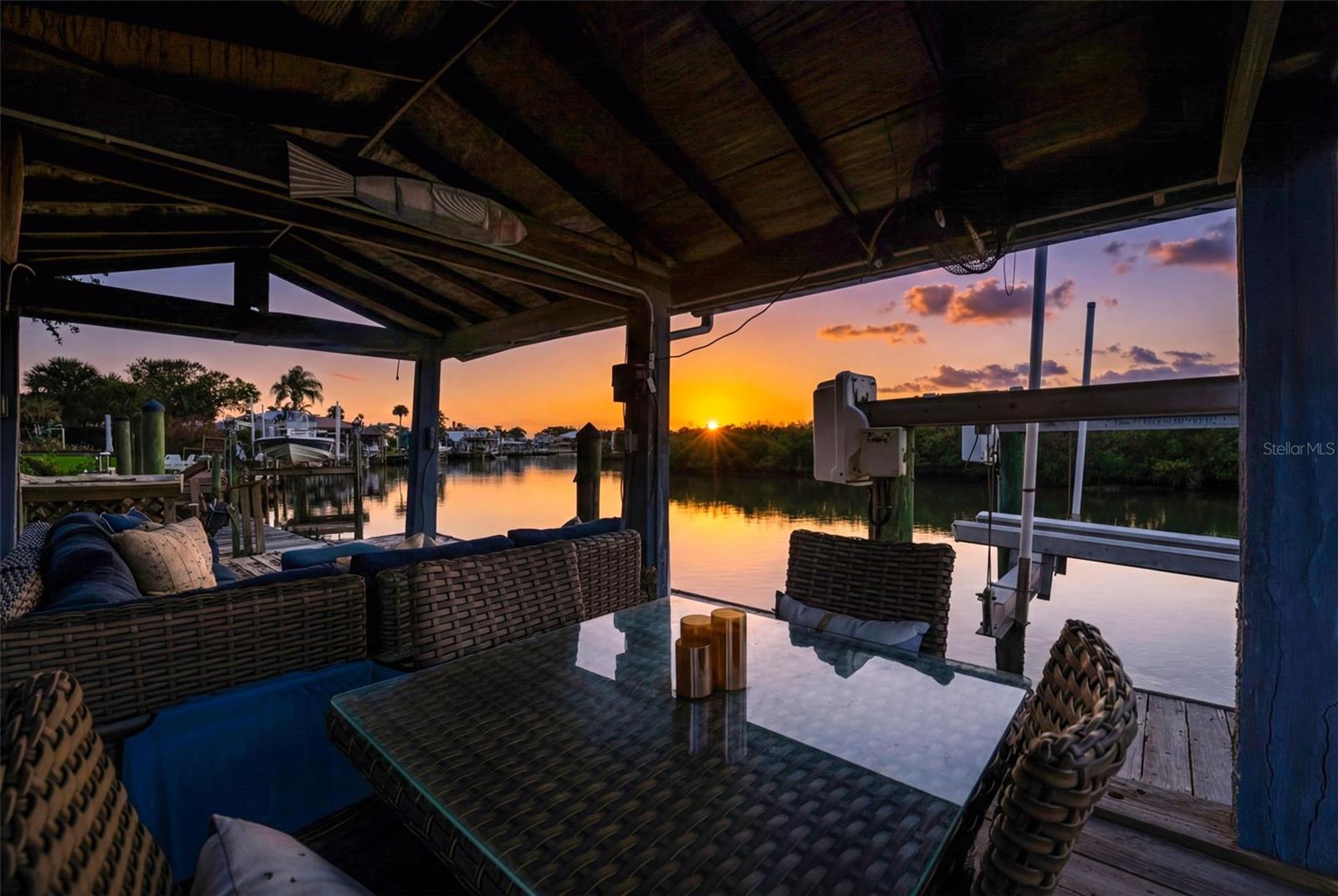 Image 37 of 51 For 228 Quay Assisi