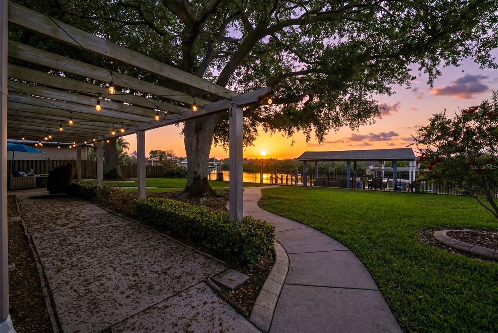 Image 38 of 51 For 228 Quay Assisi