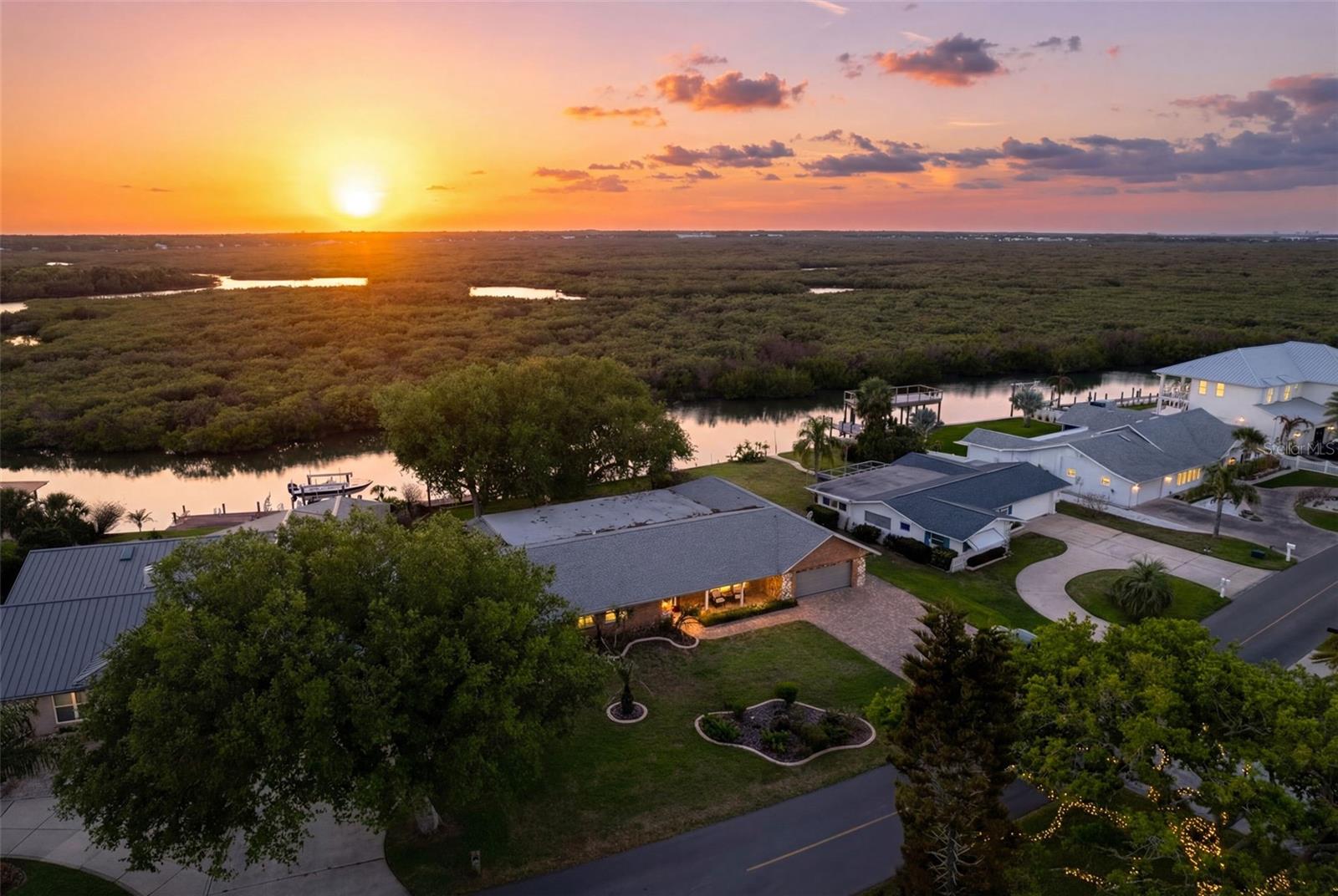 Image 43 of 51 For 228 Quay Assisi