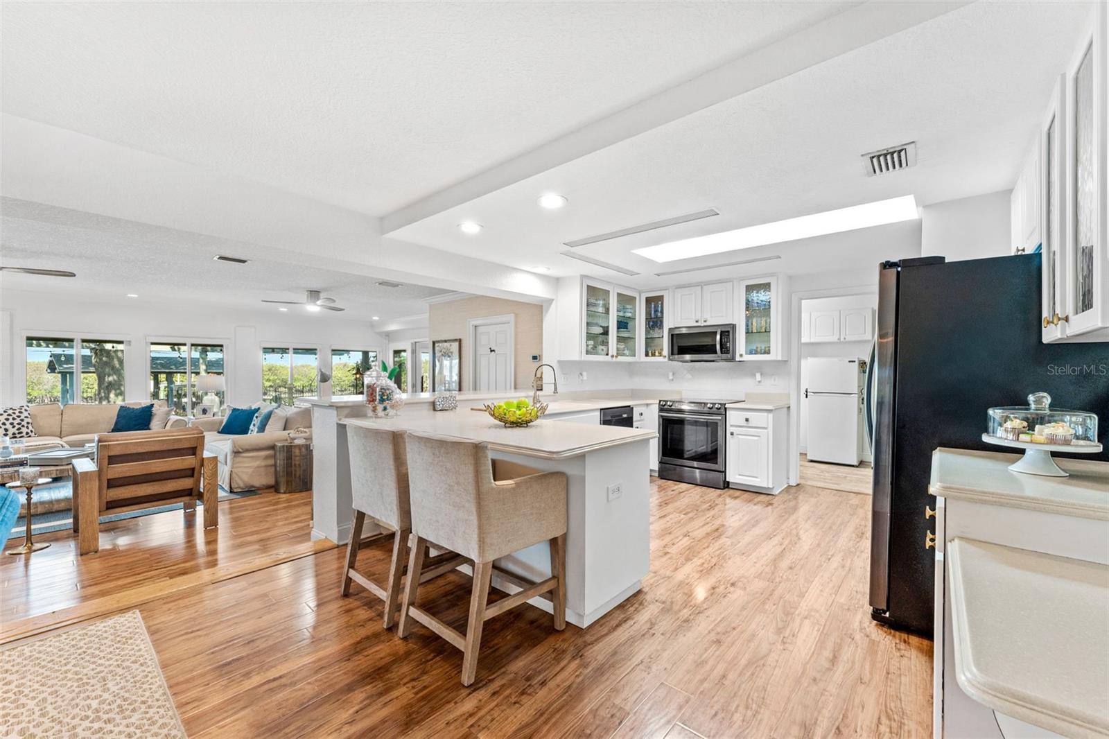 Image 9 of 51 For 228 Quay Assisi