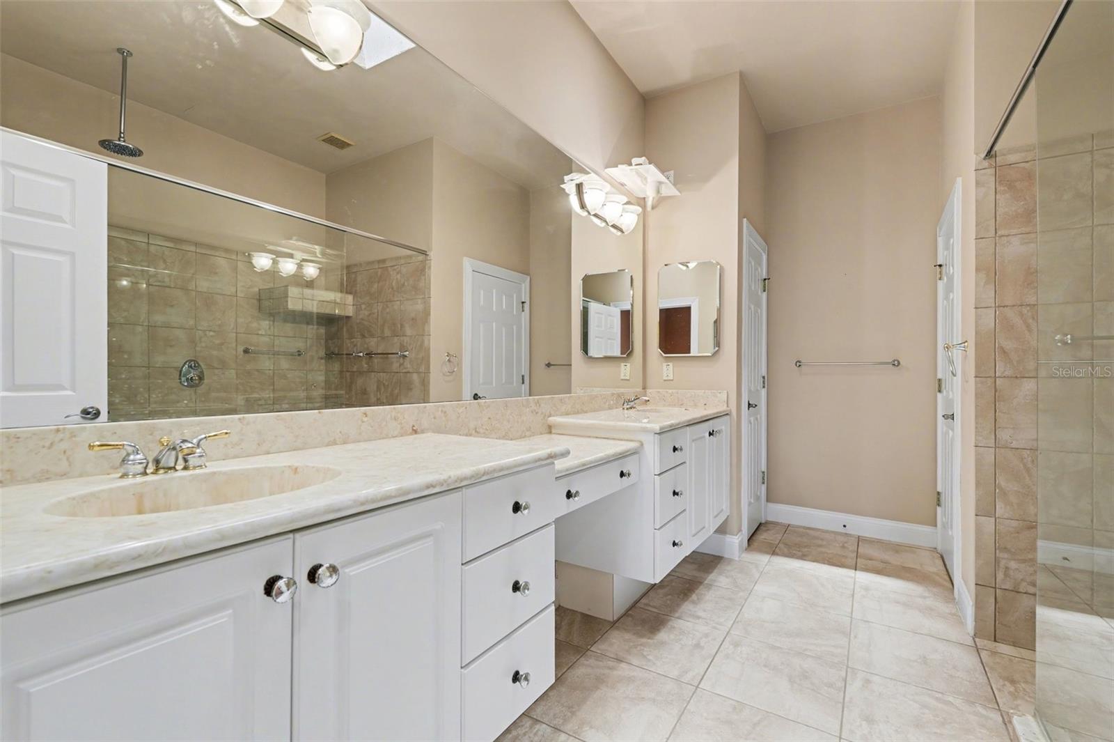 Image 20 of 45 For 3114 Spruce Creek Boulevard