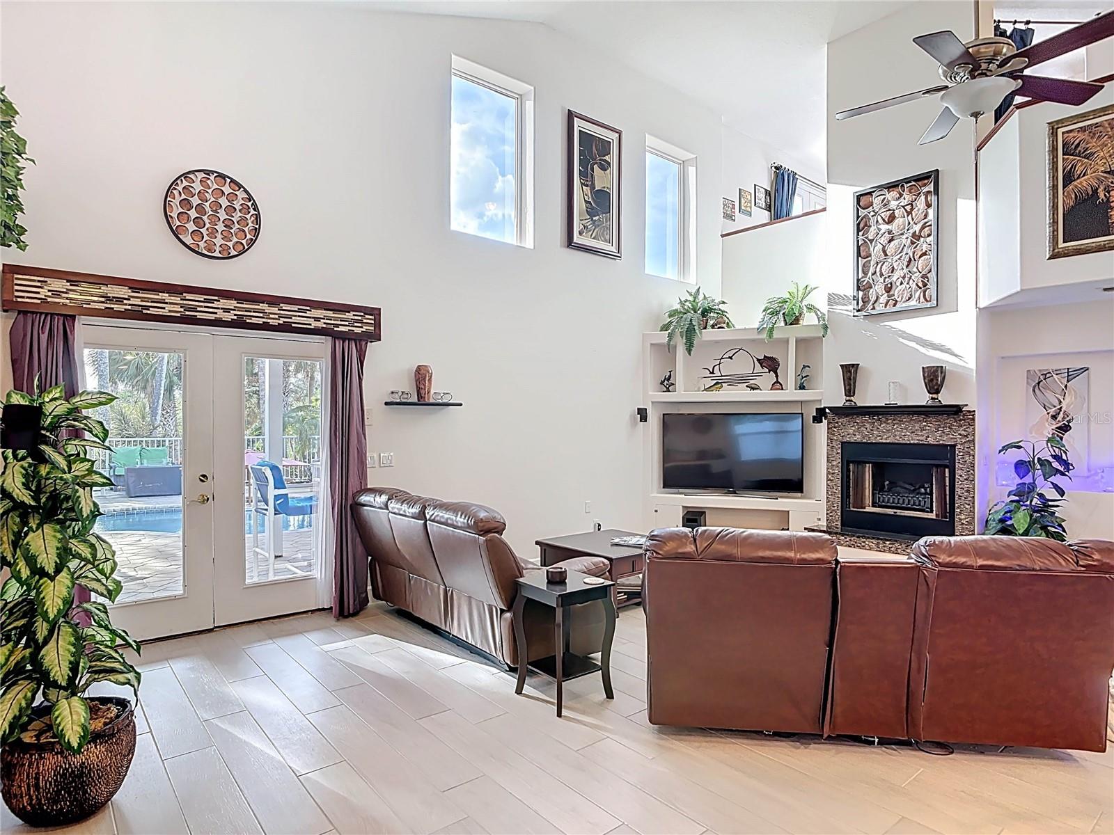 Image 14 of 99 For 4508 Saxon Drive