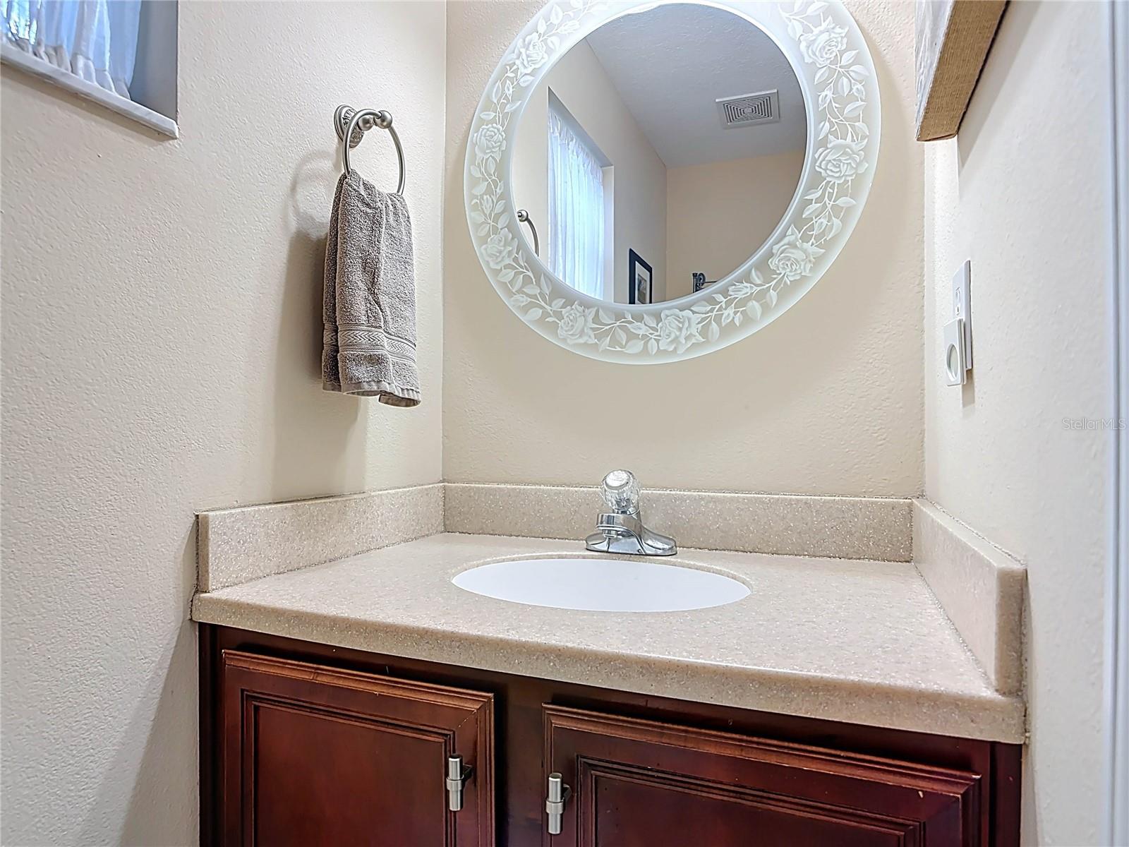 Image 15 of 99 For 4508 Saxon Drive