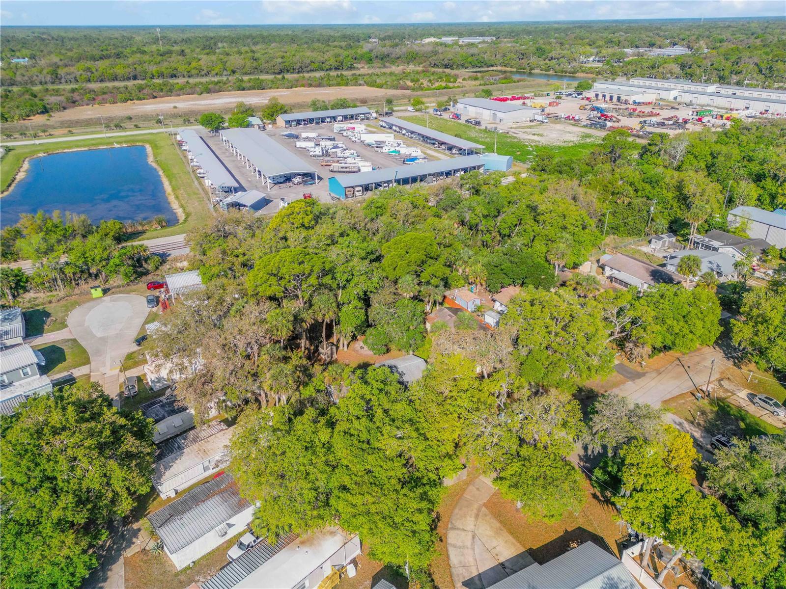 Image 36 of 39 For 420 Perdita Avenue