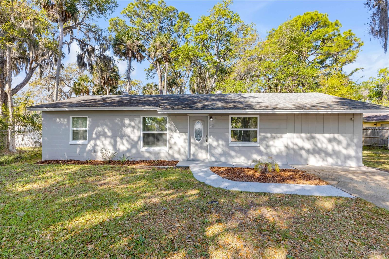 Image 6 of 39 For 420 Perdita Avenue