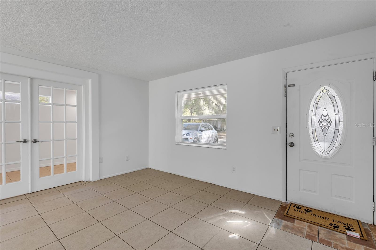 Image 8 of 39 For 420 Perdita Avenue