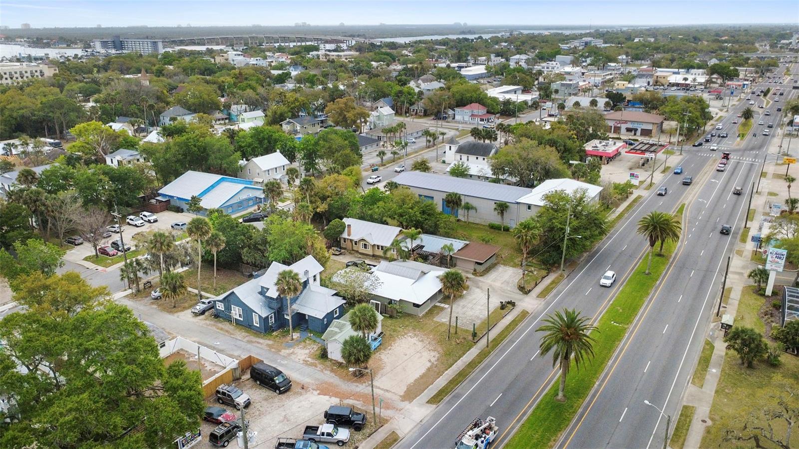 Image 22 of 24 For 324 Orange Street