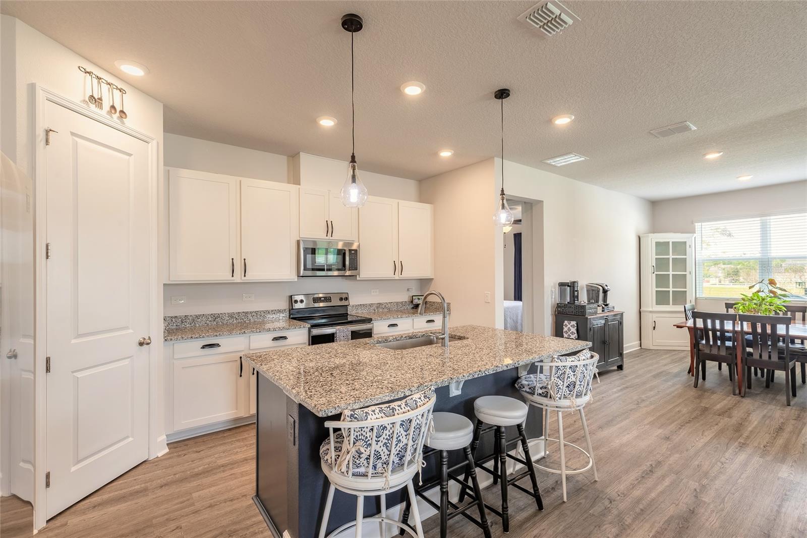 Image 10 of 42 For 1094 River Falls Circle